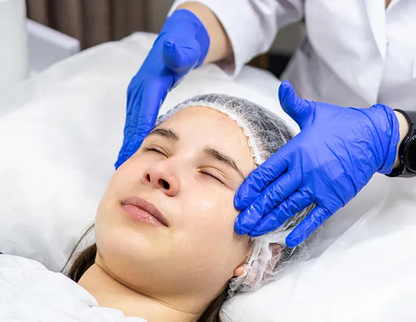 コラーゲン増生を図り、肌にハリや弾力をもたらす